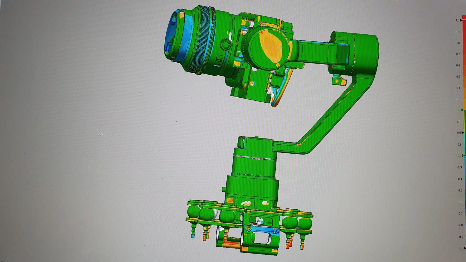Modelo 3D de engenharia inversa com mapa de desvios colorido