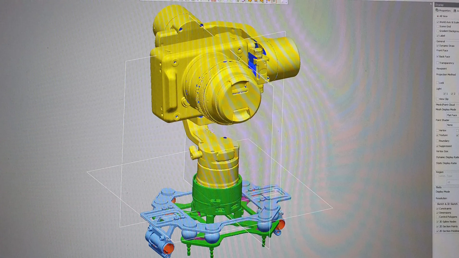 Peça física ao lado do respetivo modelo CAD 3D reconstruído