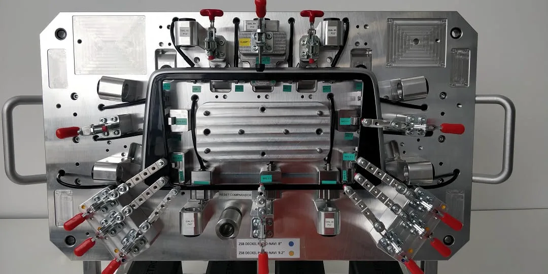 Complex automotive cubing for assembly interface validation